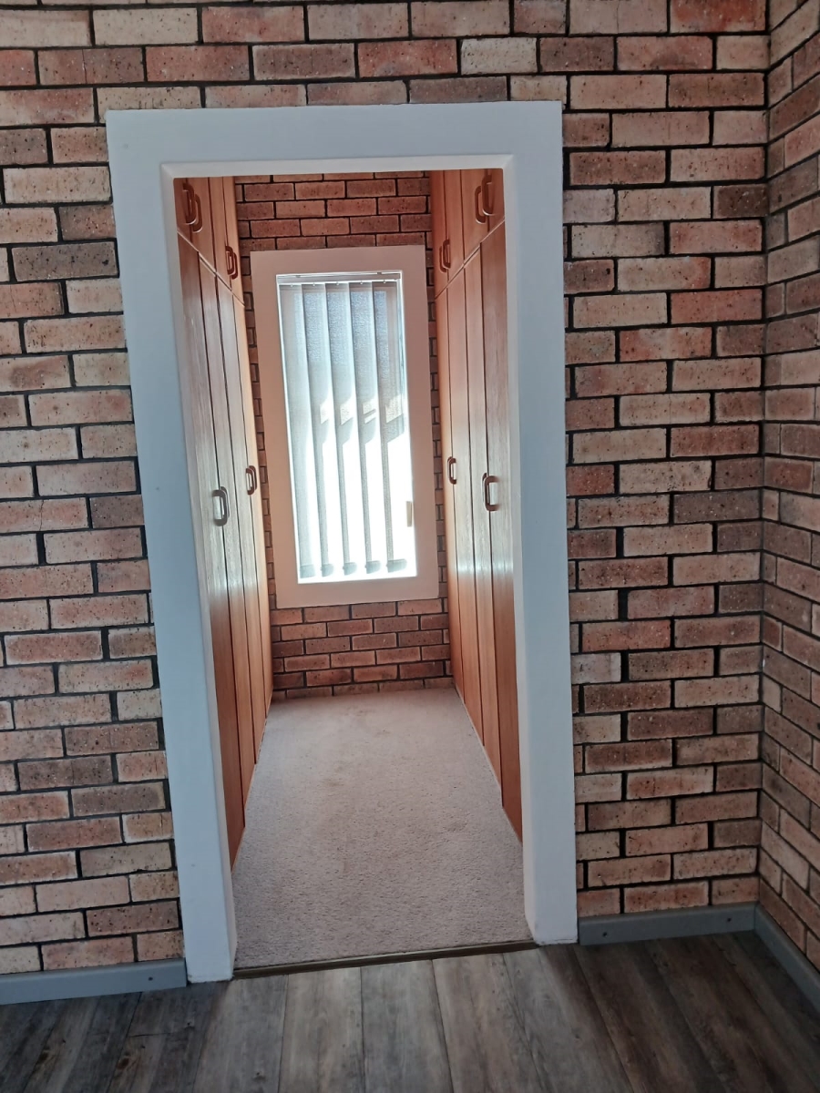 3 Bedroom Property for Sale in Stilbaai Wes Western Cape